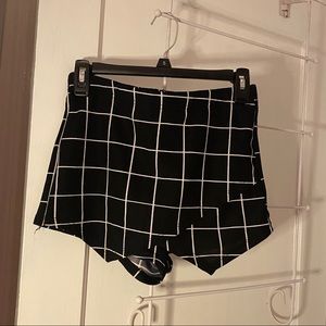 SHEIN Patterned Skirt/Shorts Duo